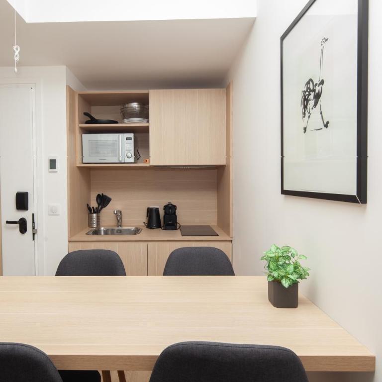 FINESTATE Coliving Champs-Elysées - Suite Superior - 7