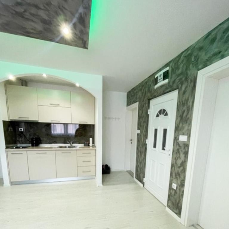 Apartman Tijana - One-Bedroom Apartment - 3