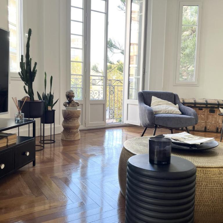 Luxueux Appartement 115m2, 3 Chambres centre ville avec parking à 5 min plage -climatisation - Appartement 3 Chambres - 1