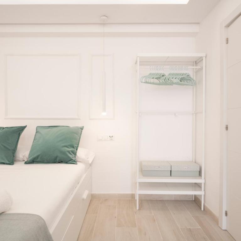 Estudio tranquilo a un paso de la vibrante Málaga - One-Bedroom Apartment - 14