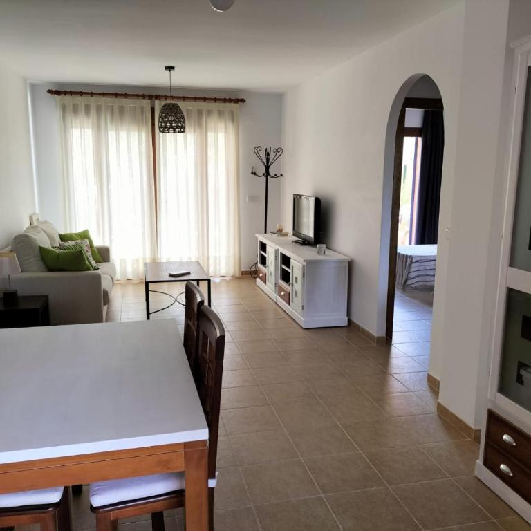 La Kasbah - Bajo con jardín - Urbanización privada - Ground floor with garden - Private urbanization - Apartamento de 2 dormitorios - 25