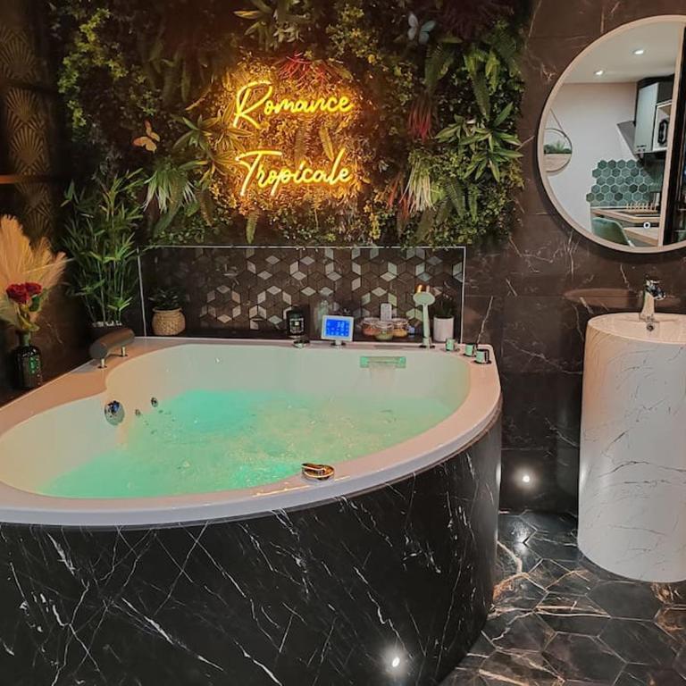 Le Quai Amiénois - Romance Tropicale - SPA Romantique - Deluxe Apartment - 8