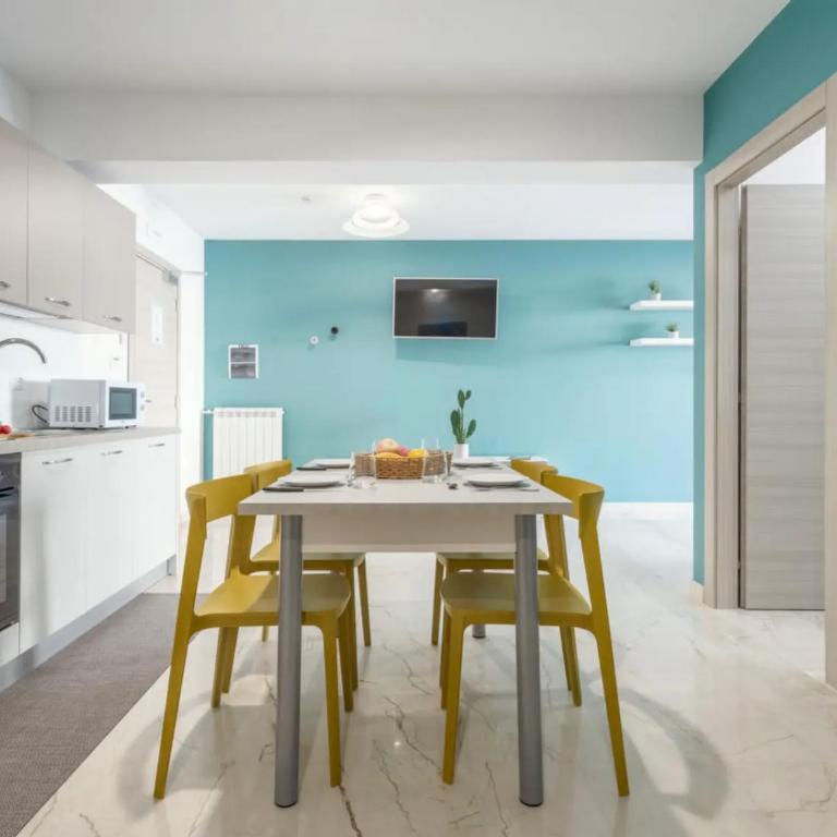 Azzurra Apartments - Apartment mit Balkon - 8