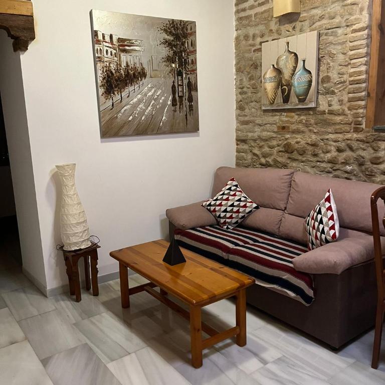 Apartamento patio de los leones - Two-Bedroom Apartment - 5