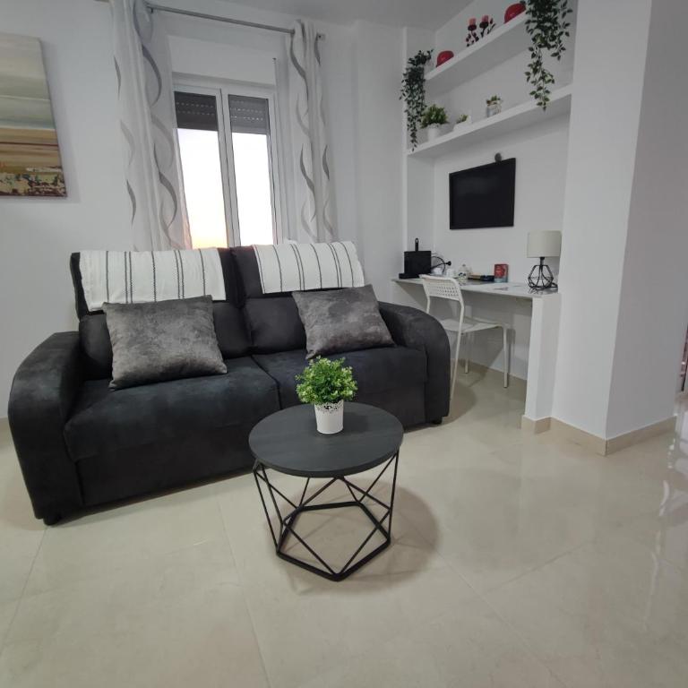 Hercules Paradise 531 - Mediterranean Sea View Terrace - Resort Pools & Gardens - 10 Min Beach - Central Benalmadena - Direct Train to Airport & Malaga - Fast Private WiFi - Remote Work and FireTV ready - One-Bedroom Apartment - 10