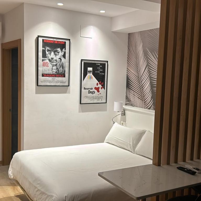 SUITES BERRUETA , Plaza Mayor by Albany - Suite con balcón - 5