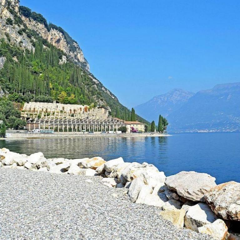 schöne Ferienwohnung mit herrlichem Blick zum Gardasee - Appartamento - 1