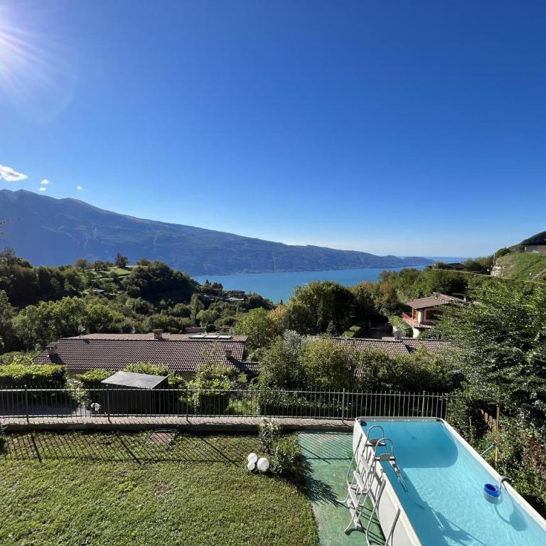 Ferienhaus mit Seeblick und Garten, Pool in ruhiger Lage von Tignale am Gardasee - Casa Vacanze con 3 Camere da Letto - 2