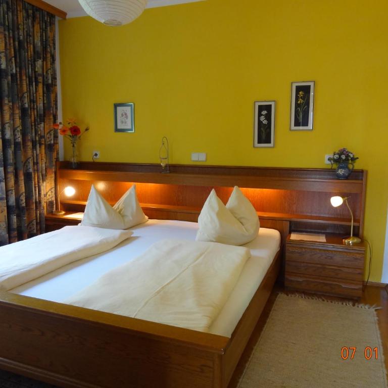 Pension Brönimann - Studio mit Balkon und Seeblick - 1
