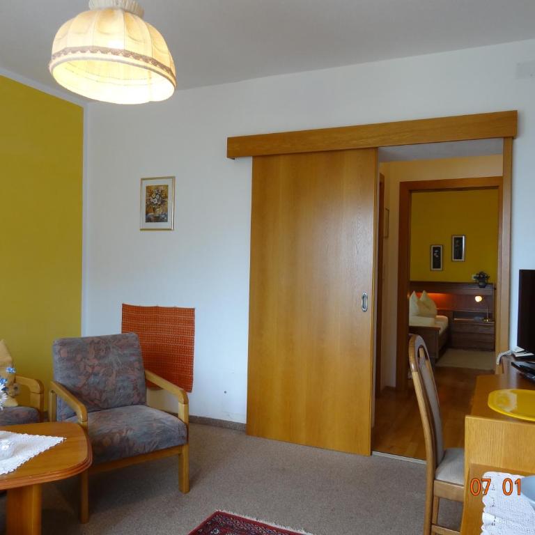 Pension Brönimann - Studio mit Balkon und Seeblick - 2