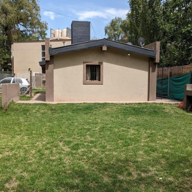 Besares - Casa de 2 dormitorios - 1