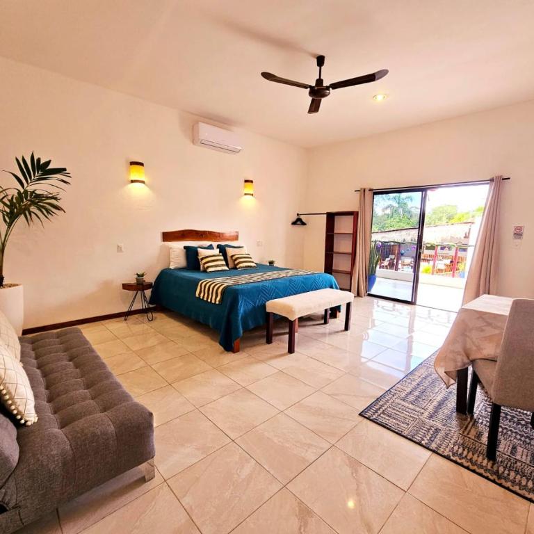Mayan Majesty Boutique Hotel - Deluxe Zimmer mit Kingsize-Bett und Poolblick. - 1