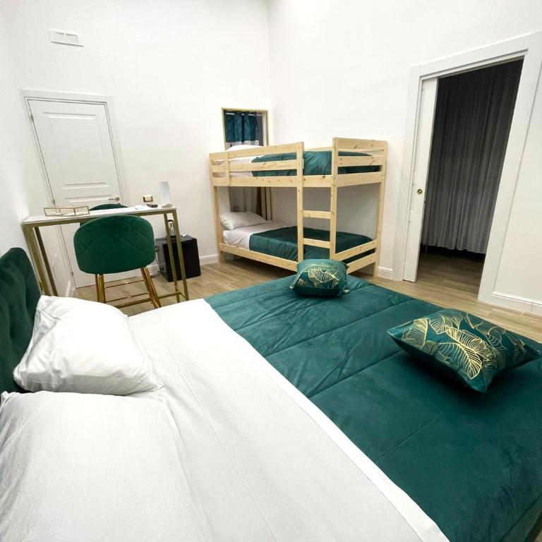 Berenice Suites - Camera Quadrupla con Bagno Privato - 17