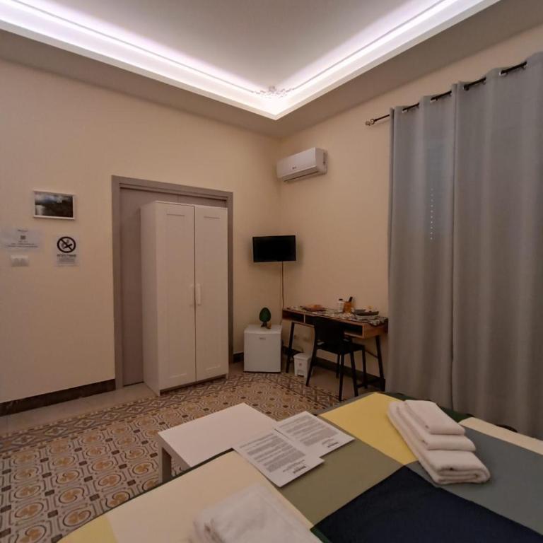 Room Sixty One - Camera Tripla con Bagno Privato Esterno - 3