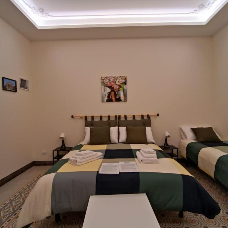 Room Sixty One - Camera Tripla con Bagno Privato Esterno - 1