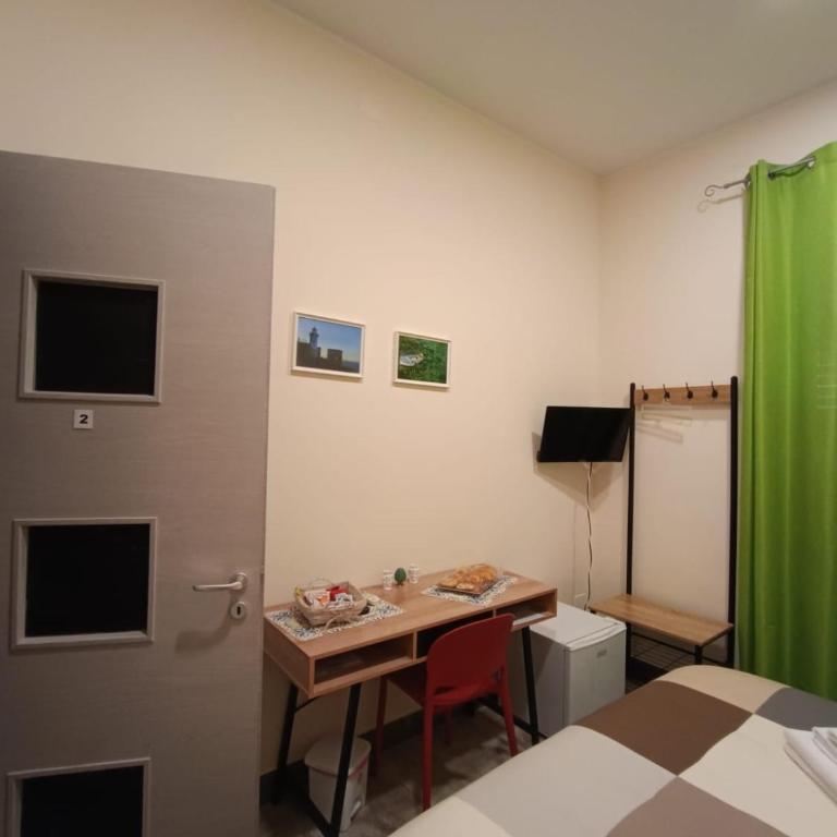 Room Sixty One - Camera Matrimoniale con Bagno in Comune - 3