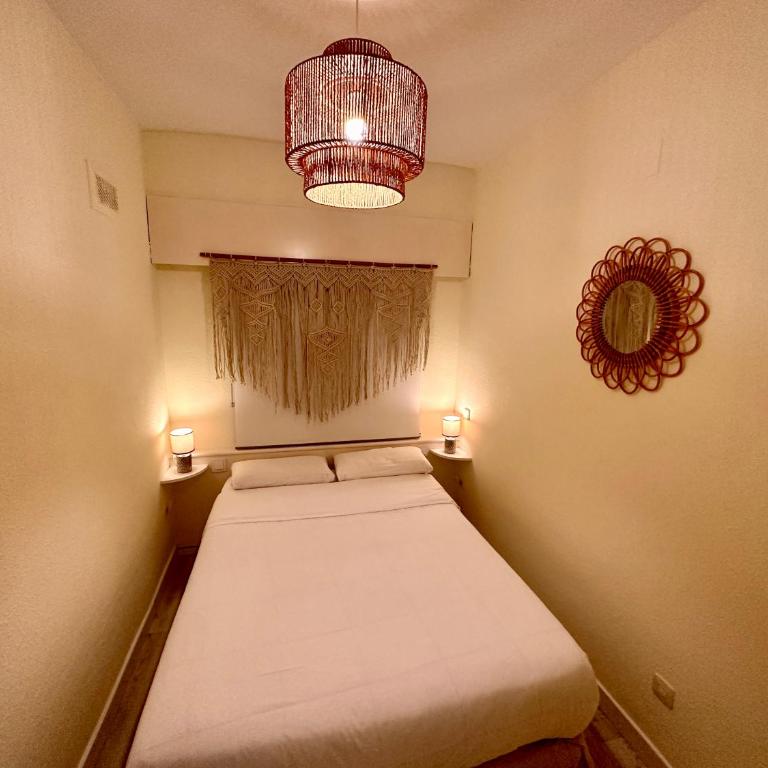 Far Home Gran Vía - Superior Double Room - 3