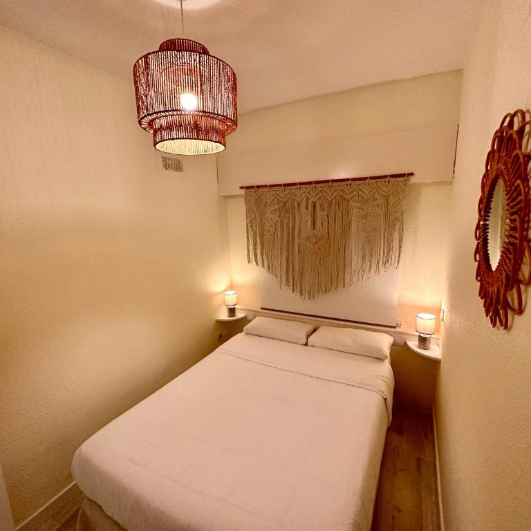 Far Home Gran Vía - Superior Double Room - 4