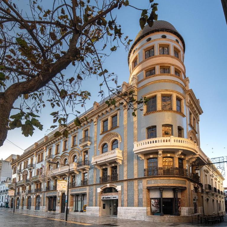 Conjunto de APARTAMENTOS ANTIGUO PALACIO HOTEL PARIS - Apartamento de 1 dormitorio con balcón - 35