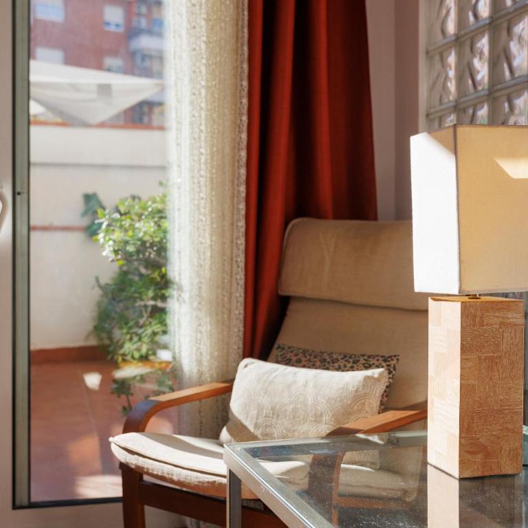ApartEasy - Private Terrace, 3-Bedroom Apartment - Apartment with Terrace - 10