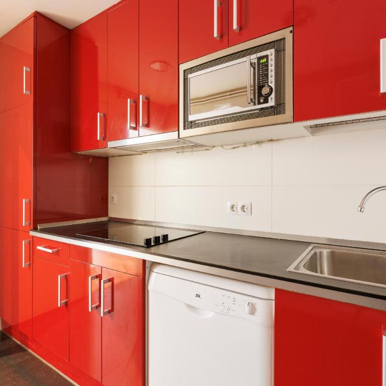 ApartEasy - Private Terrace, 3-Bedroom Apartment - Apartment with Terrace - 12