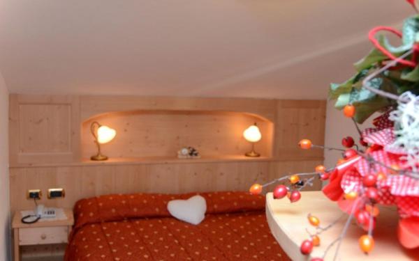 Hotel Zirmes - Camera Tripla Superior - 8