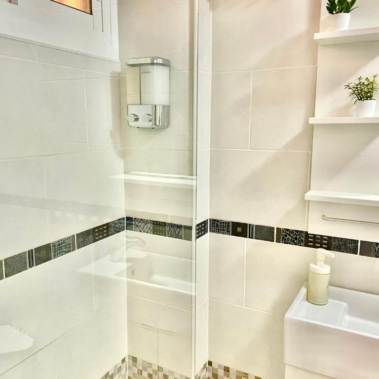 Minerva Sea View Apartments, Pool & Comfort - Apartamento Estudio con vistas al mar - 28