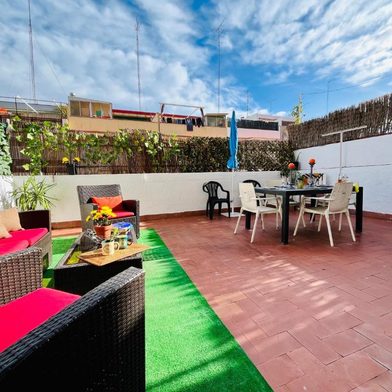Calm Terrace Barcelona - Two-Bedroom Apartment - 9