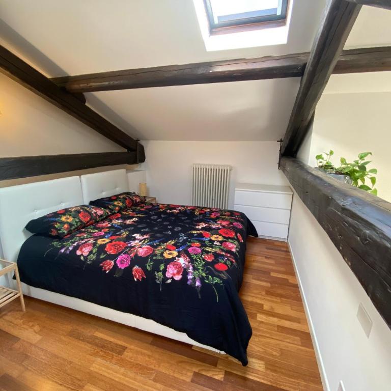 La Casa di Giulia, spazioso loft su due livelli a 10 minuti di macchina dal centro - Appartamento con 1 Camera da Letto - 7