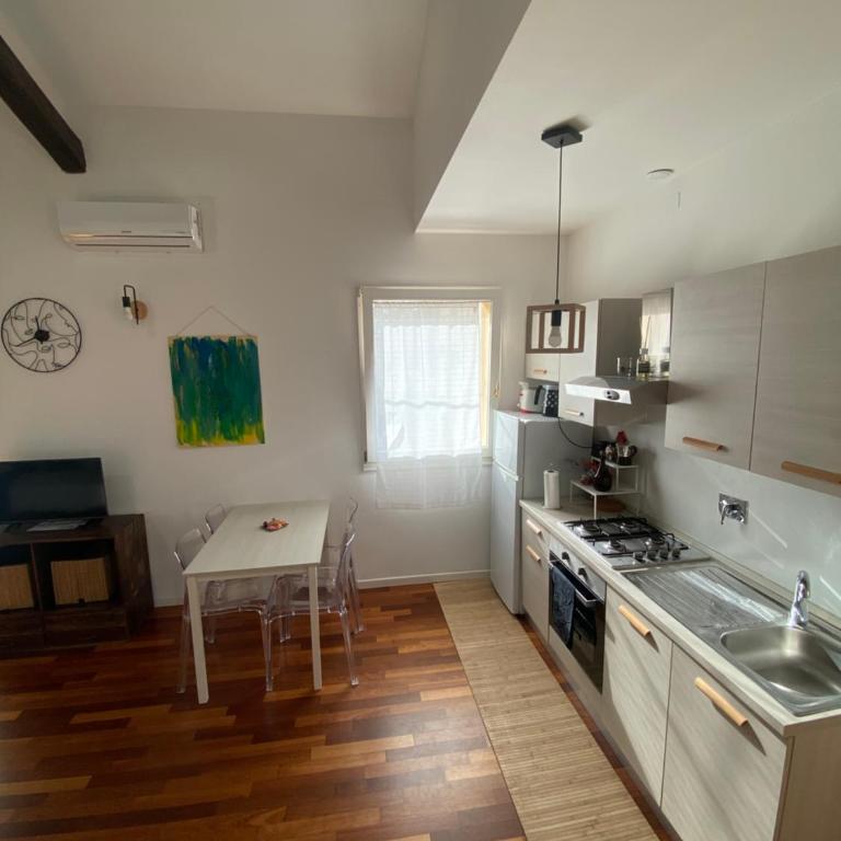 La Casa di Giulia, spazioso loft su due livelli a 10 minuti di macchina dal centro - Appartamento con 1 Camera da Letto - 11