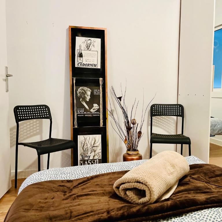 Calm Terrace Barcelona - Two-Bedroom Apartment - 22