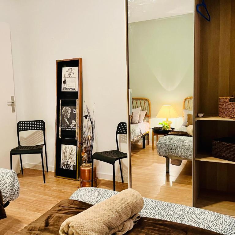 Calm Terrace Barcelona - Two-Bedroom Apartment - 7