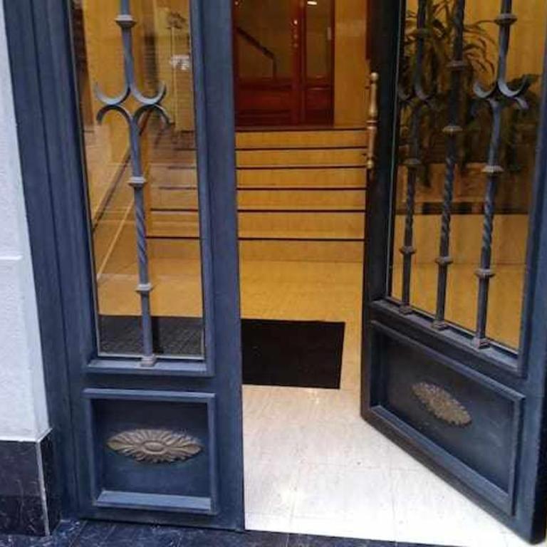 Deusto. Piso + wifi internet T. V. y garaje - Three-Bedroom Apartment - 25