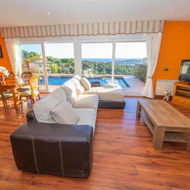Villa Mare Nostrum,12 personen, panoramisch zeezicht - Villa - 12