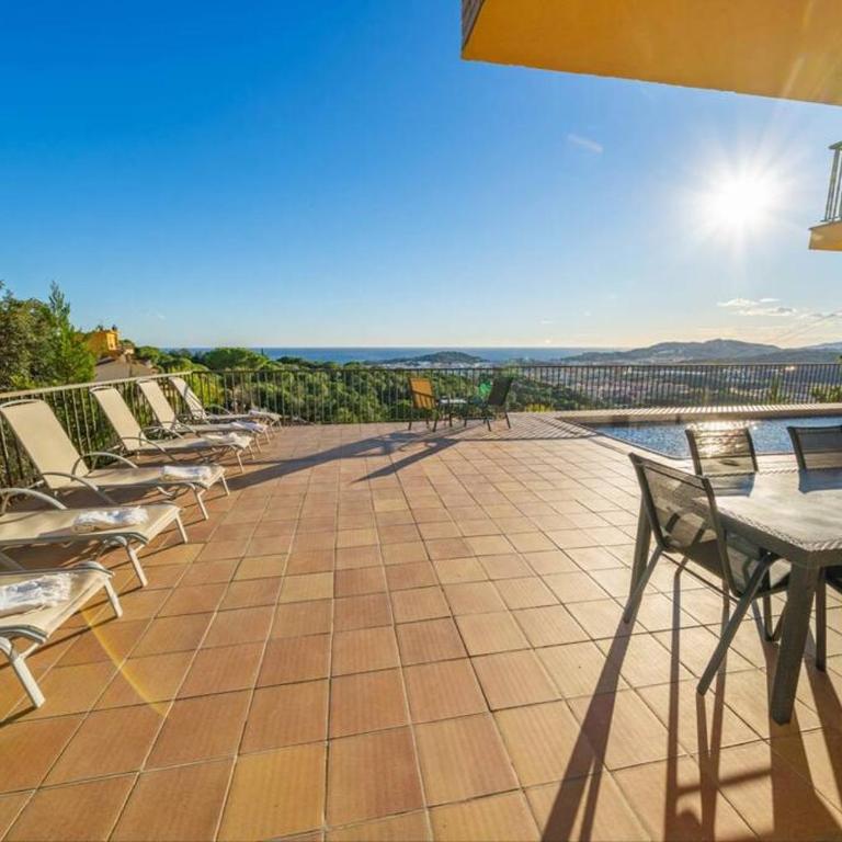 Villa Mare Nostrum,12 personen, panoramisch zeezicht - Villa - 55