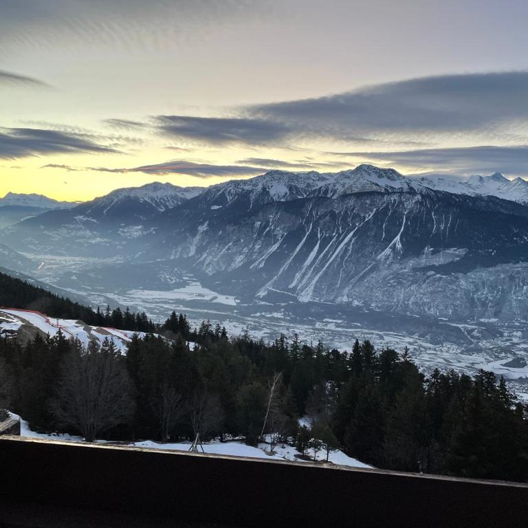 Bel appartement de 2 chambres avec magnifique vue à Crans-Montana - Appartement avec Vue sur la Montagne - 32