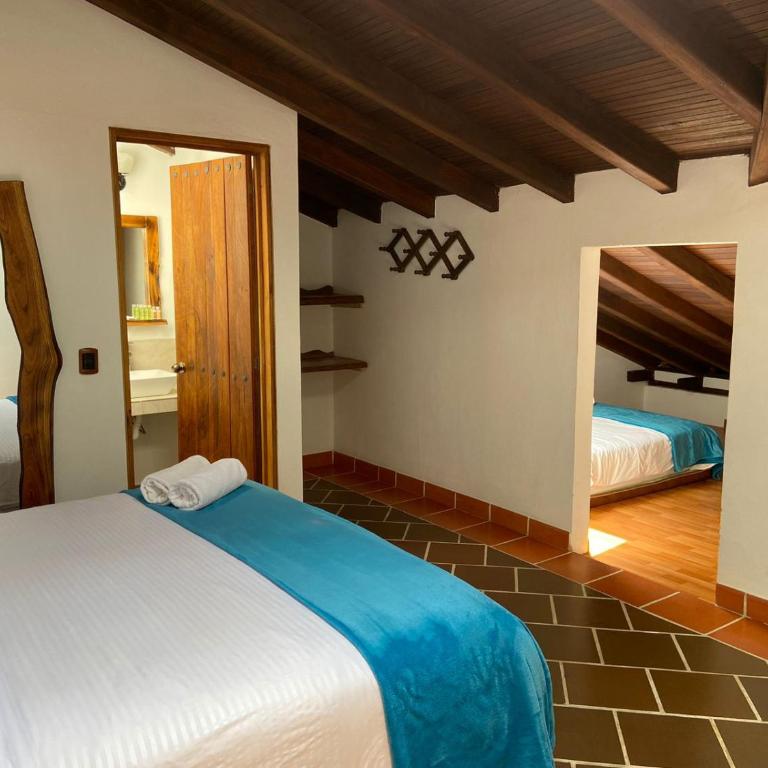 HOTEL ENCANTO COLONIAL - Habitación Cuádruple Estándar - 1