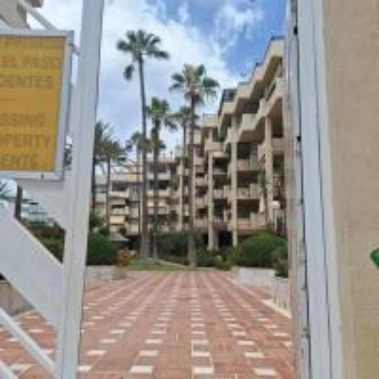 Primera Linea del Mar - Acceso Directo Playa Carihuela -By Budha Apartments - Apartamento de 1 dormitorio - 49