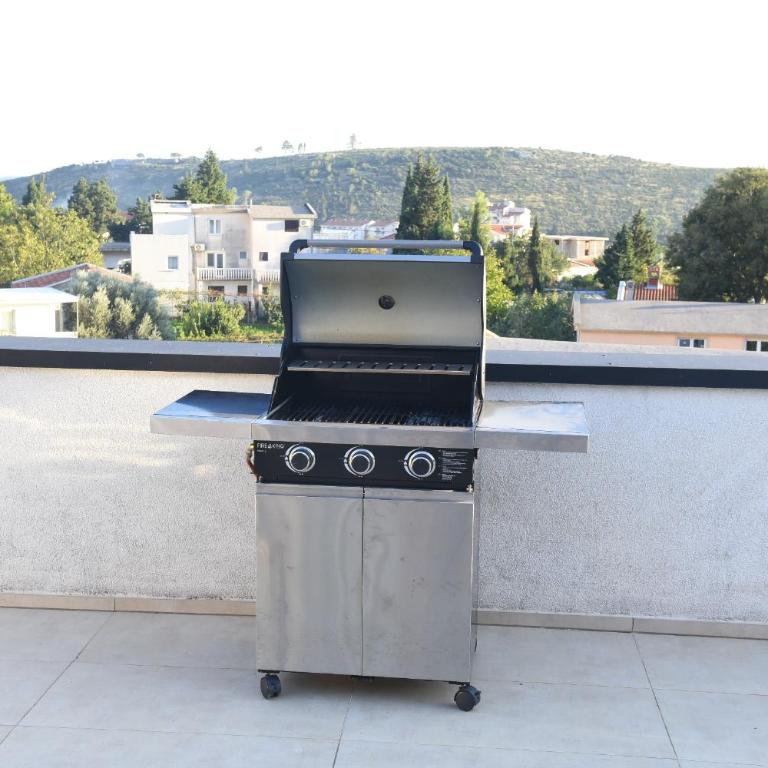 Apartmani Sutomore Tri Palme - Penthaus Apartman sa 4 Spavaće Sobe - 24