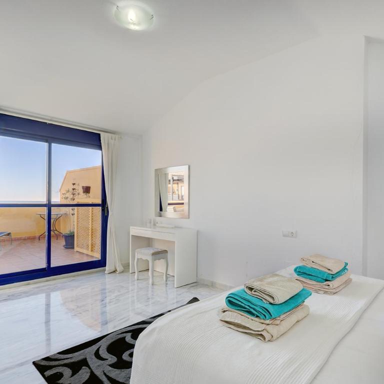 Spectacular Sea View Duplex - near Duquesea port, Manilva - Apartamento de 3 dormitorios - 4