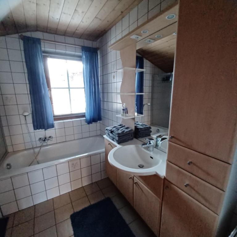 Fewo Christina - Apartment mit 2 Schlafzimmern - 9
