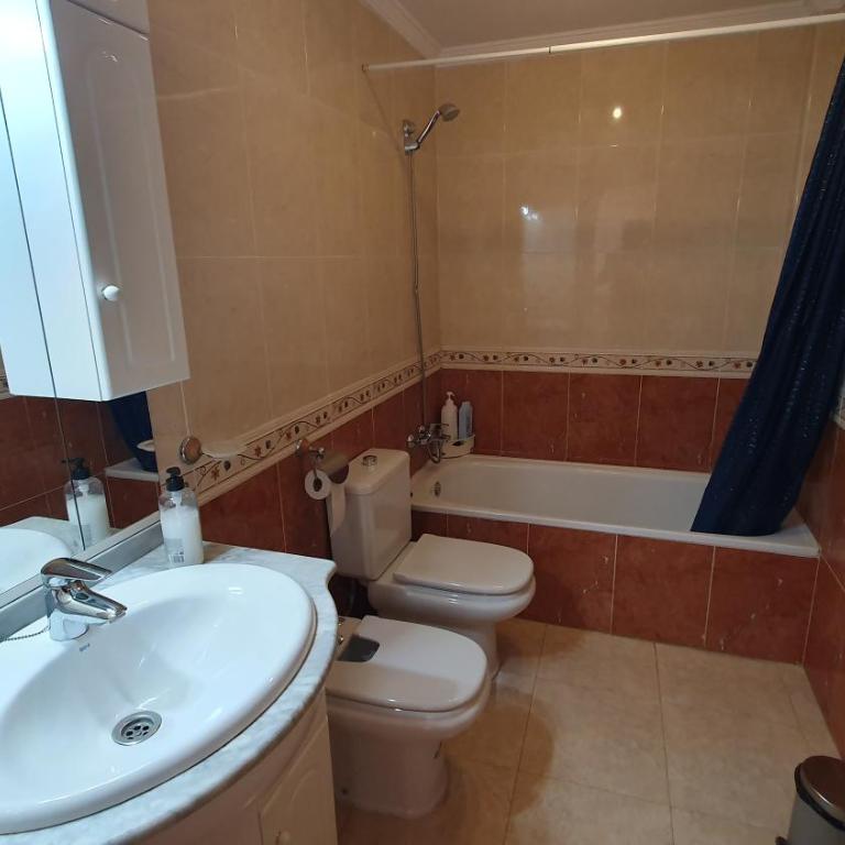 Rico Apartaments Ricosol - Three-Bedroom Apartment - 35