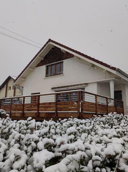 Gîte Papillon 6 à14 personnes - Jacuzzi - Maison 5 Chambres - 45