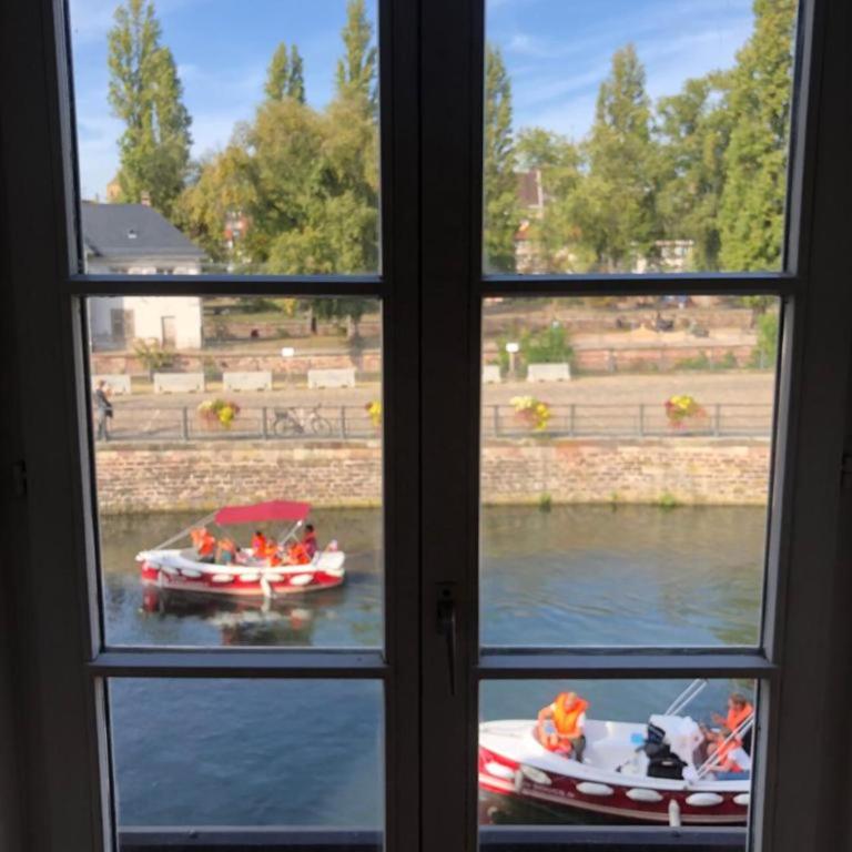 Au bord de l’eau - One-Bedroom Apartment - 12