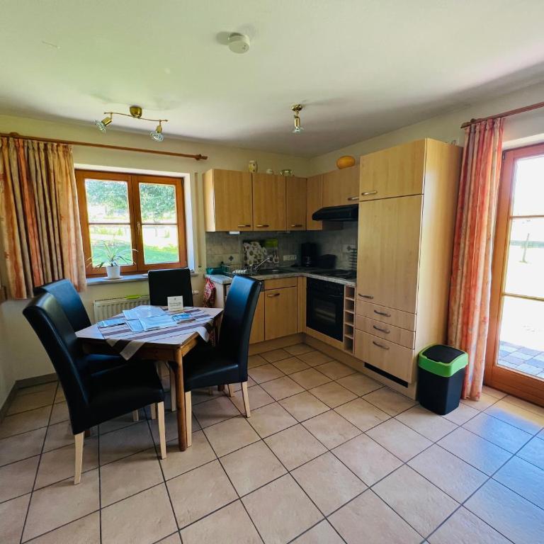 Ferienwohnungen Britta Heim - Apartment mit Badewanne - 14