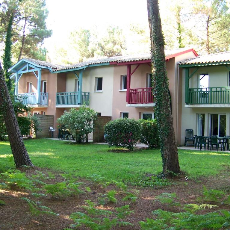 Jolie petite maison à Vieux Boucau avec piscine chauffée - Domaine du Golf de Pinsolle - Maison de Vacances - 56