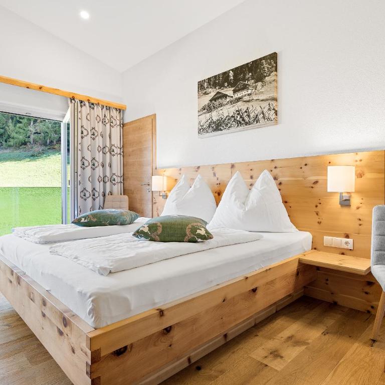 Appartement Ferienhof Ortnergut - Habitación Doble con balcón (2 adultos + 1 niño) - 2