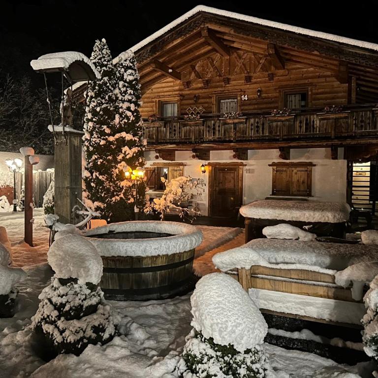 Gasthof Rafting Alm - Familienzimmer mit Bergblick - 26