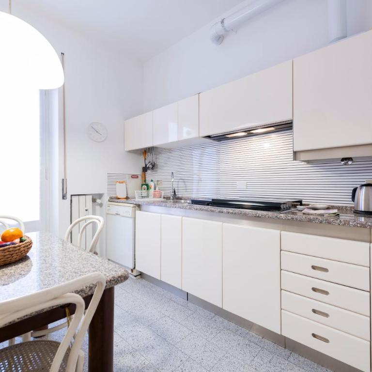 Residenza Astra by Reasy&Busy - Appartamento con 2 Camere da Letto - 9