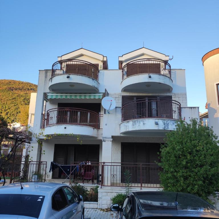 Nis&Sim - One-Bedroom Apartment - 3